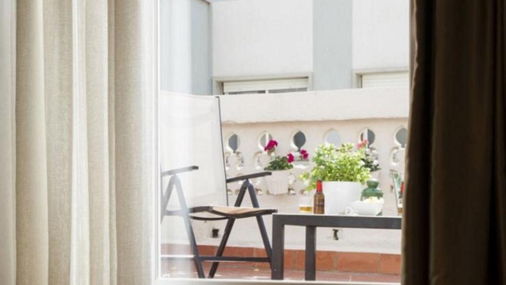 Weflating Gracia Apartment Barcelona Bagian luar foto