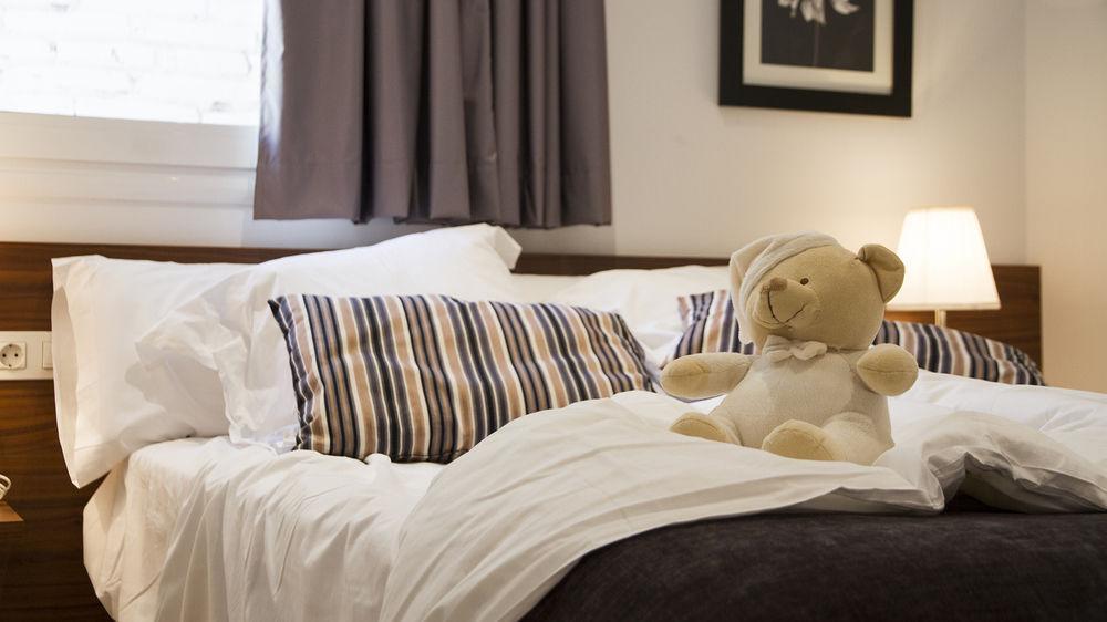 Weflating Gracia Apartment Barcelona Bagian luar foto